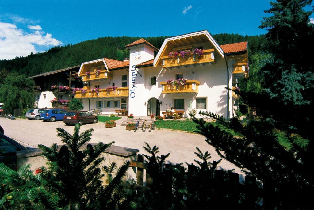 Hotel Olympia Sarentino Exterior photo